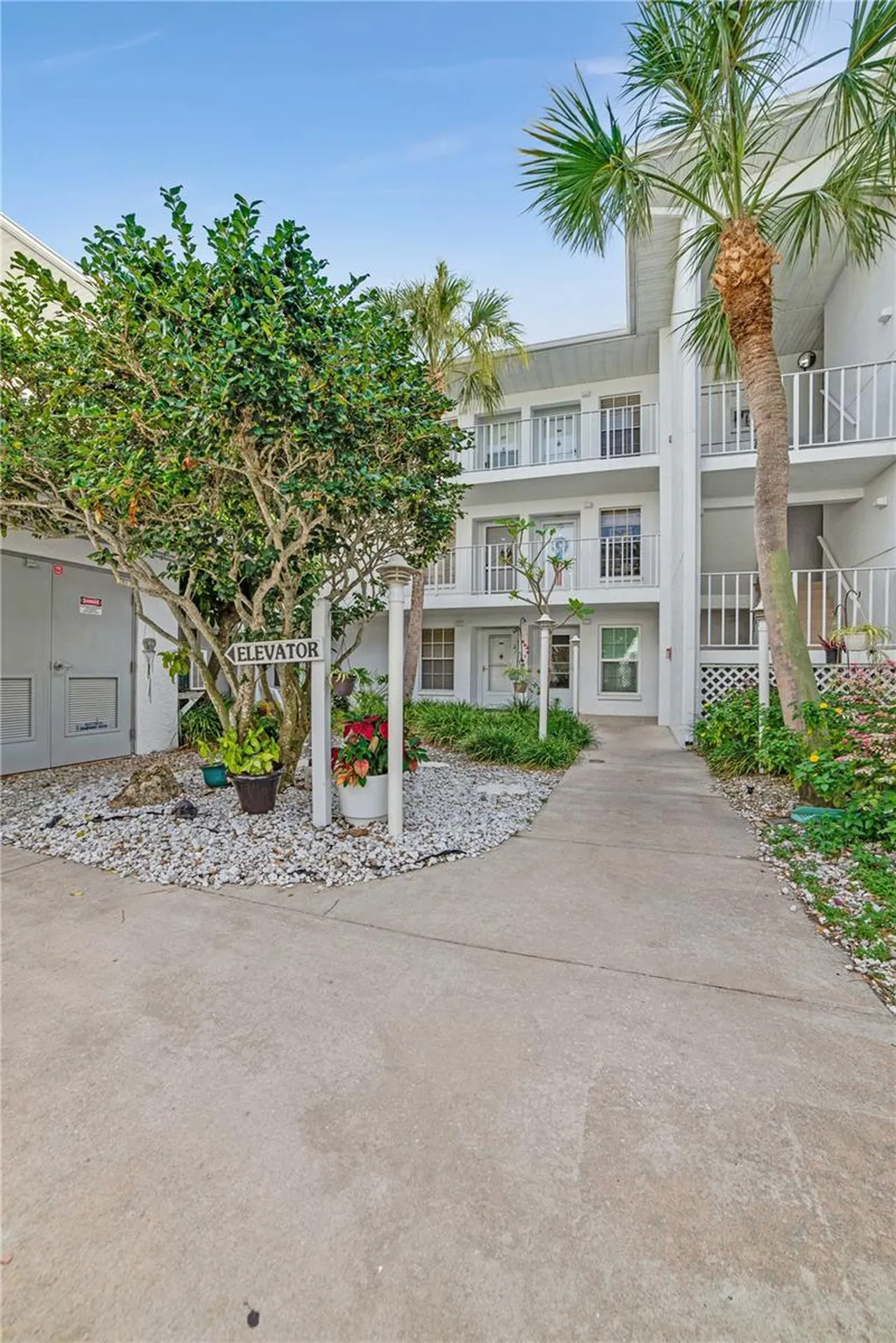 6304 Pointe West Boulevard Bradenton FL 34209