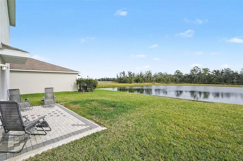 17206 White Mangrove Drive Wimauma FL 33598