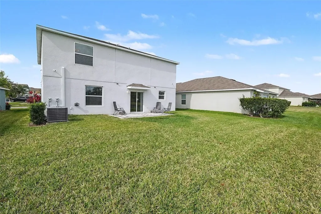 17206 White Mangrove Drive Wimauma FL 33598