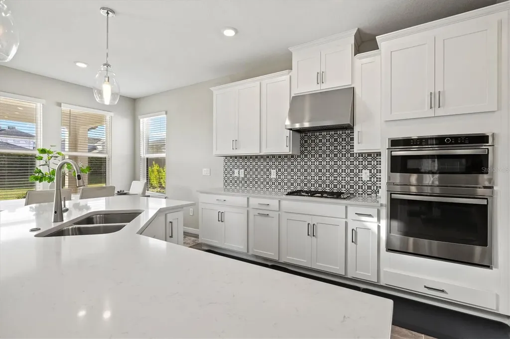 9312 Tequila Sunrise Drive Sarasota FL 34241