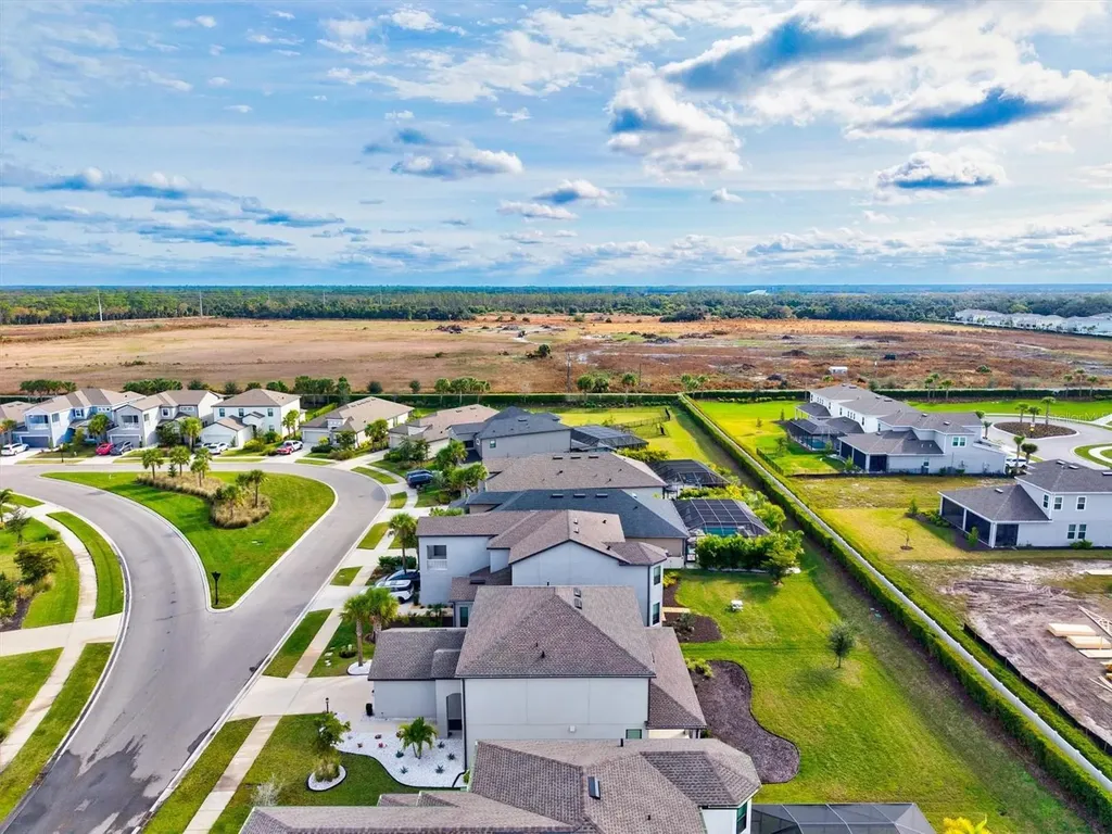 9312 Tequila Sunrise Drive Sarasota FL 34241