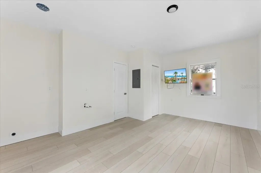 483 E Shore Drive Clearwater FL 33767