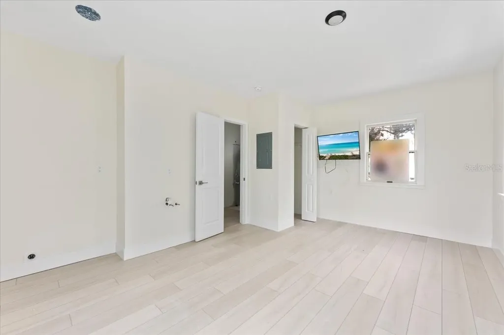 483 E Shore Drive Clearwater FL 33767