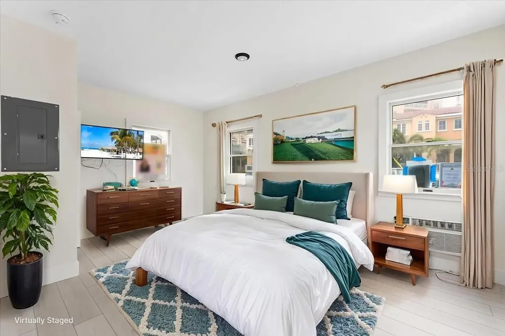 483 E Shore Drive Clearwater FL 33767