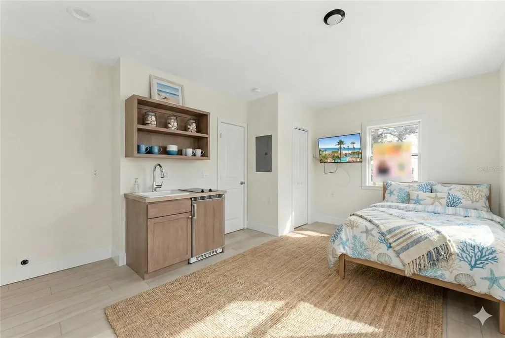 483 E Shore Drive Clearwater FL 33767