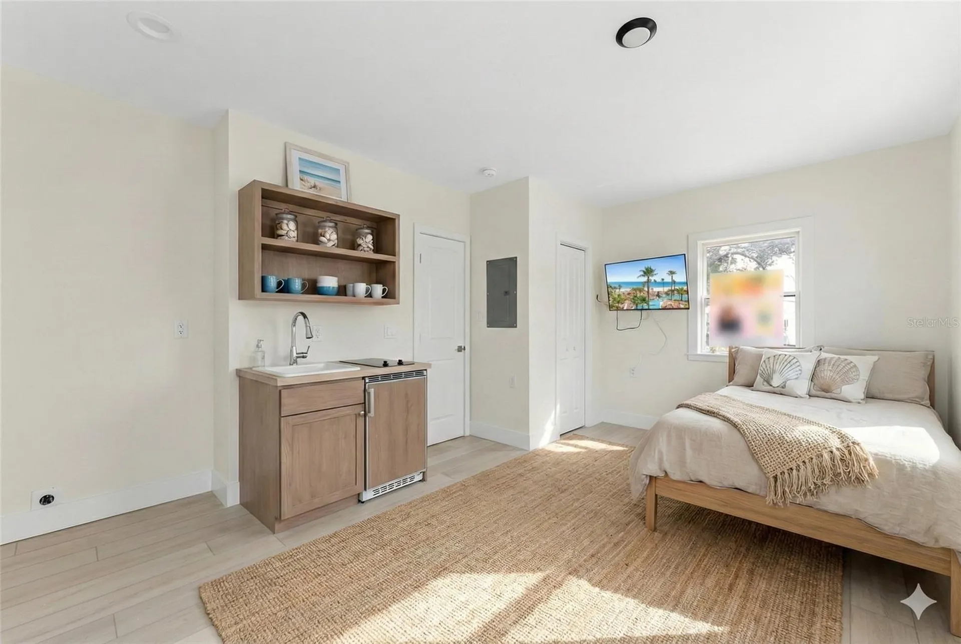 483 E Shore Drive Clearwater FL 33767