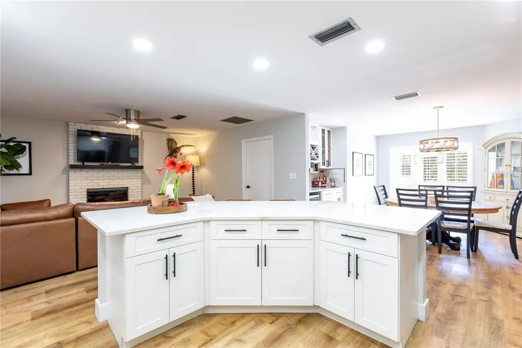 10237 SW 12th Place Gainesville FL 32607