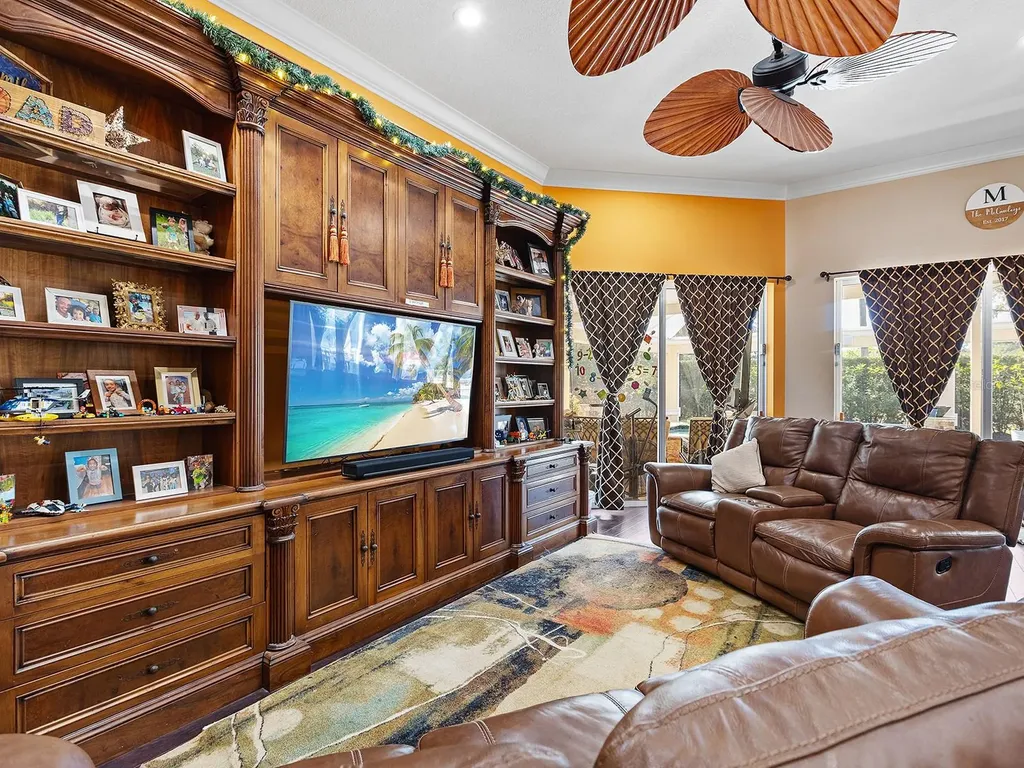 8318 Planters Knoll Terrace Bradenton FL 34201