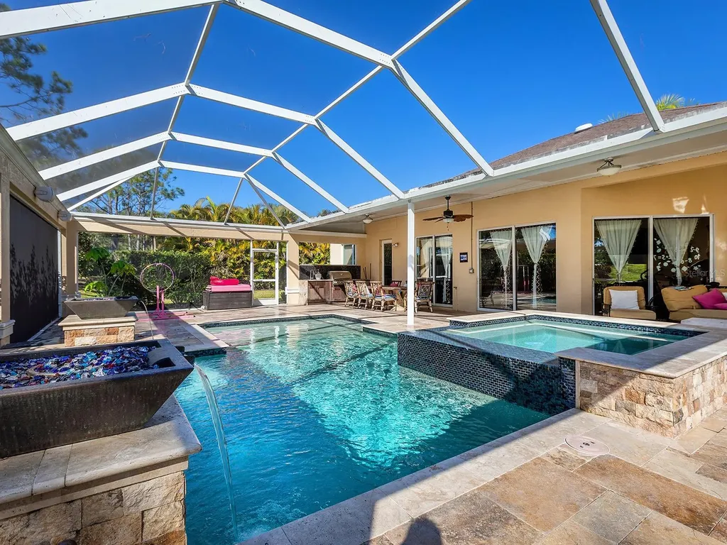 8318 Planters Knoll Terrace Bradenton FL 34201