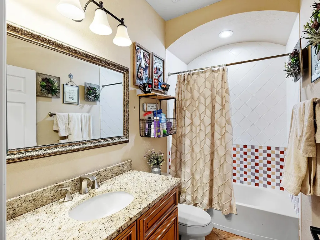 8318 Planters Knoll Terrace Bradenton FL 34201