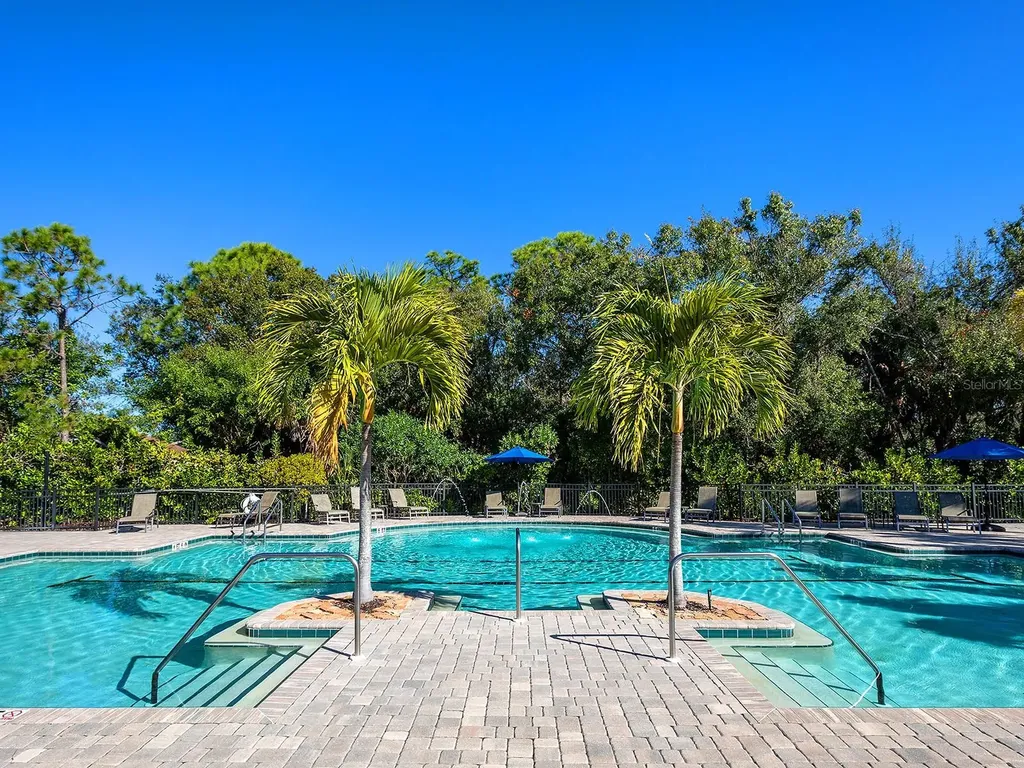 8318 Planters Knoll Terrace Bradenton FL 34201