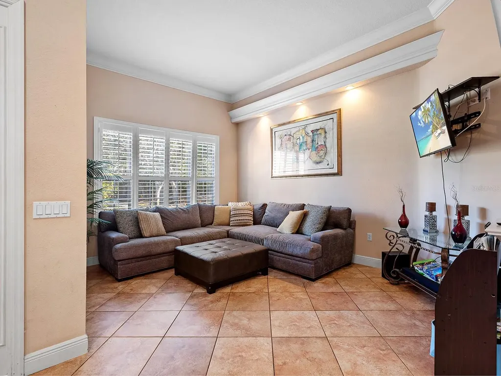 8318 Planters Knoll Terrace Bradenton FL 34201