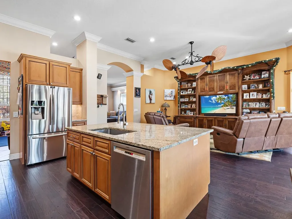 8318 Planters Knoll Terrace Bradenton FL 34201