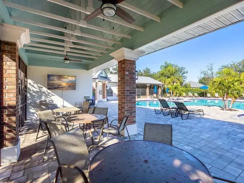 8318 Planters Knoll Terrace Bradenton FL 34201