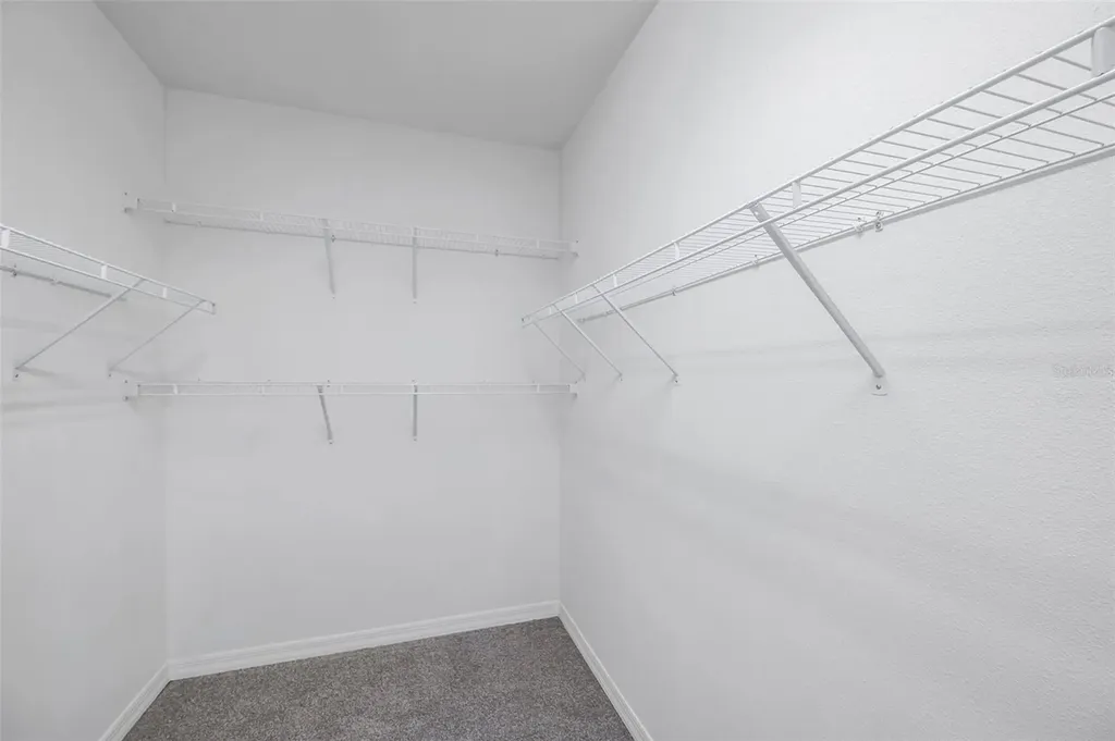 5728 Skytop Drive Lithia FL 33547