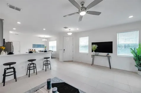 5728 Skytop Drive Lithia FL 33547