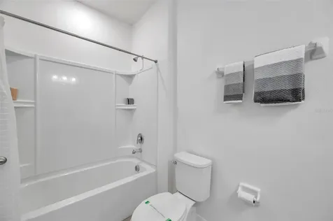 5728 Skytop Drive Lithia FL 33547
