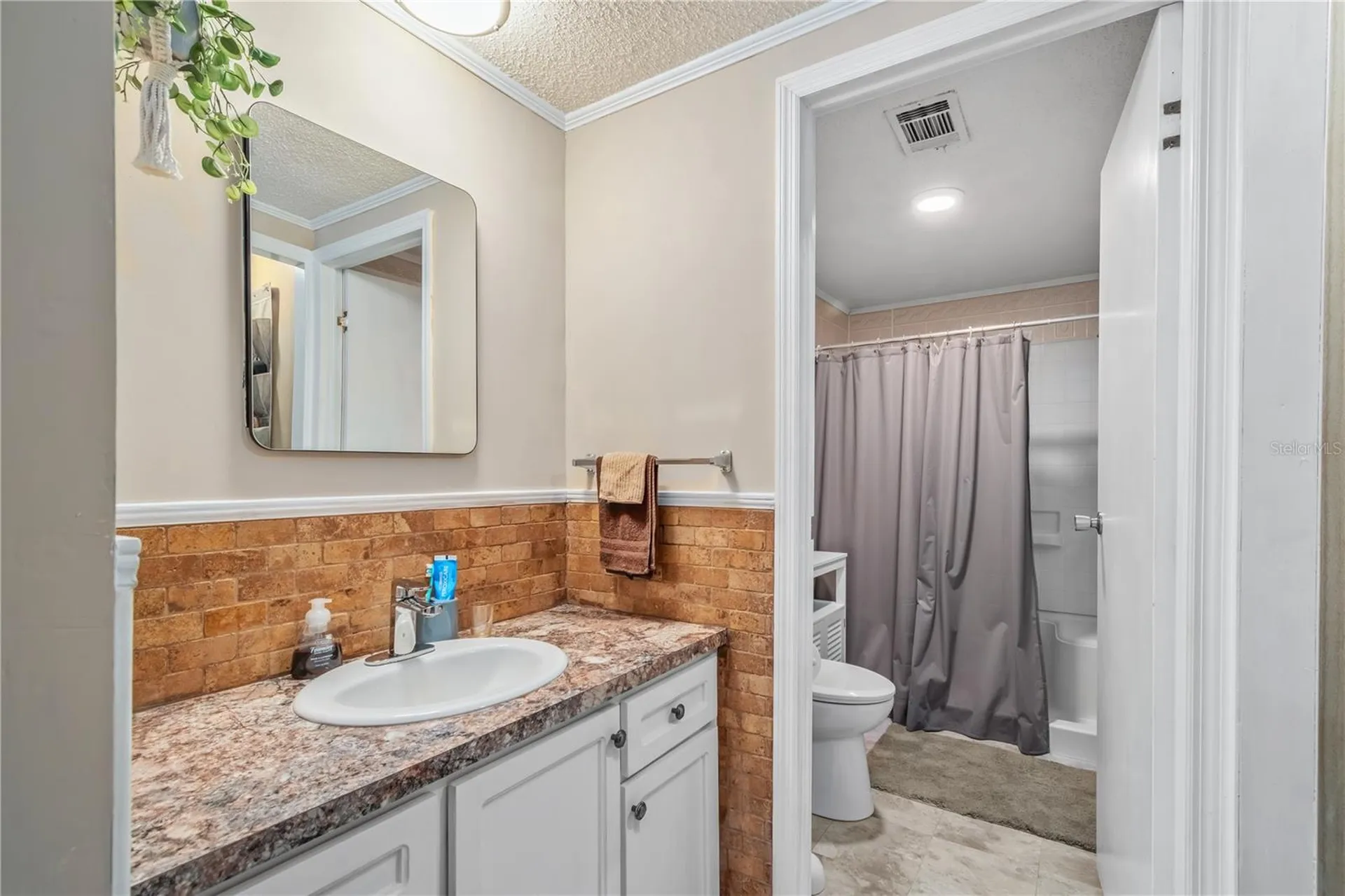 112 Magnolia Street Hawthorne FL 32640
