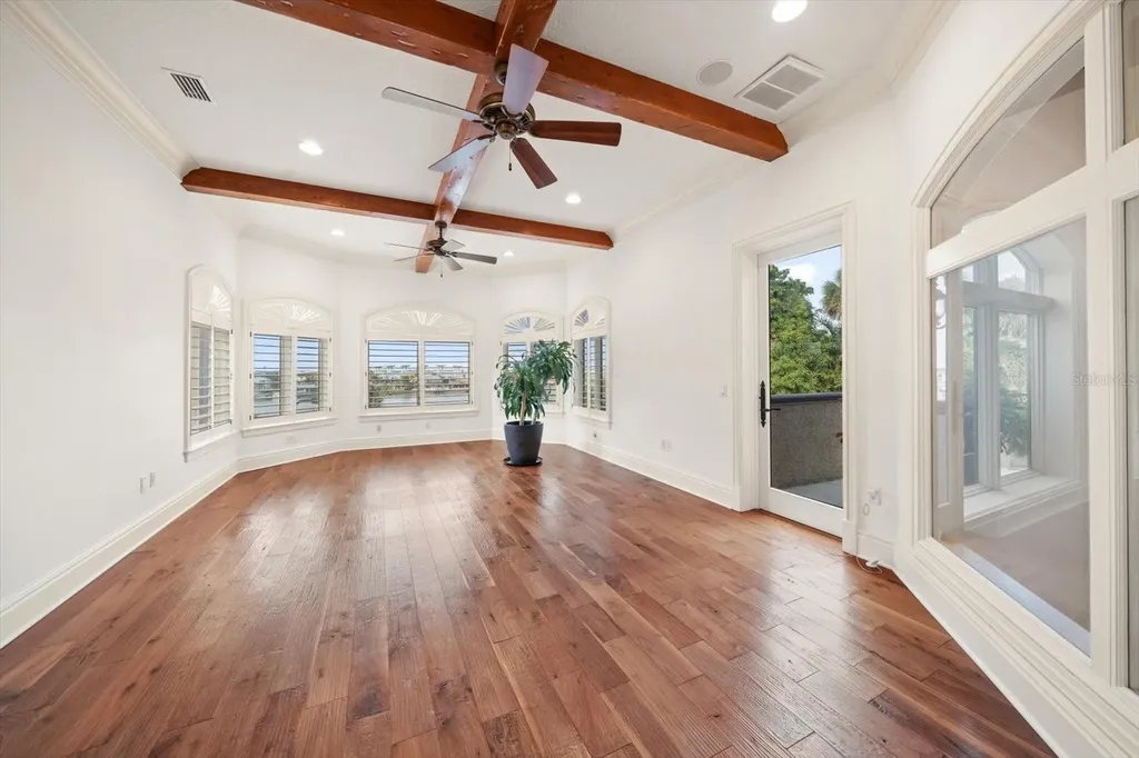 118 Harbor View Lane Belleair Bluffs FL 33770