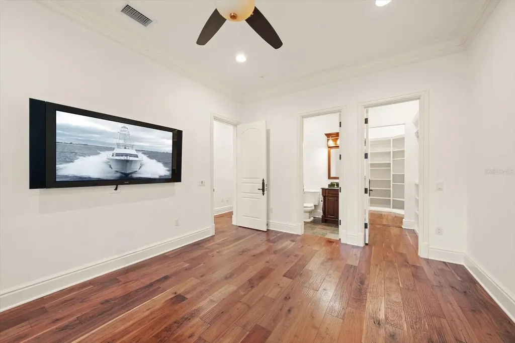 118 Harbor View Lane Belleair Bluffs FL 33770