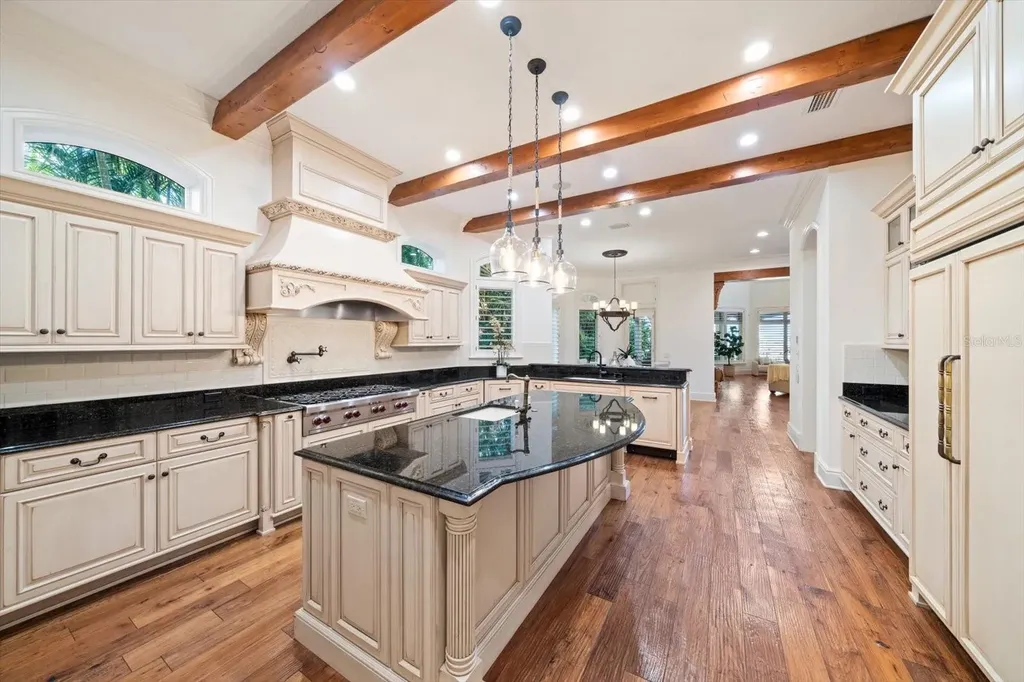 118 Harbor View Lane Belleair Bluffs FL 33770