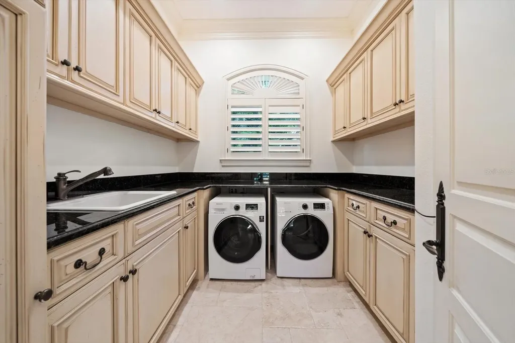 118 Harbor View Lane Belleair Bluffs FL 33770