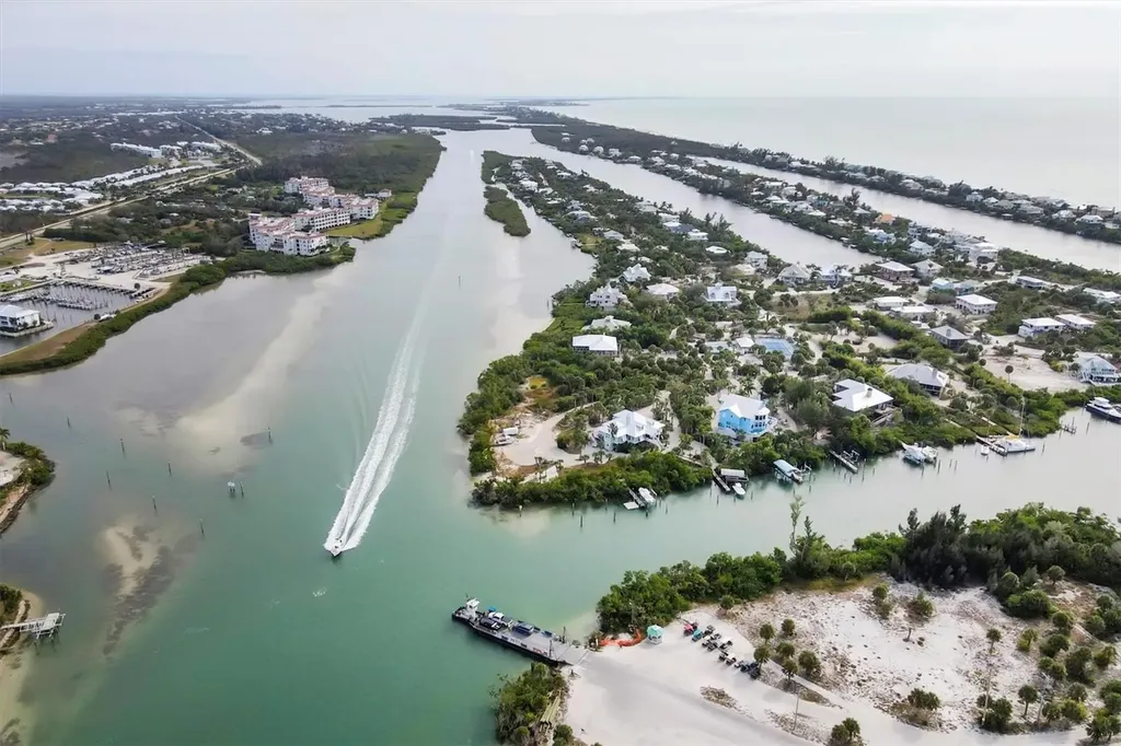 6 Point Way Placida FL 33946