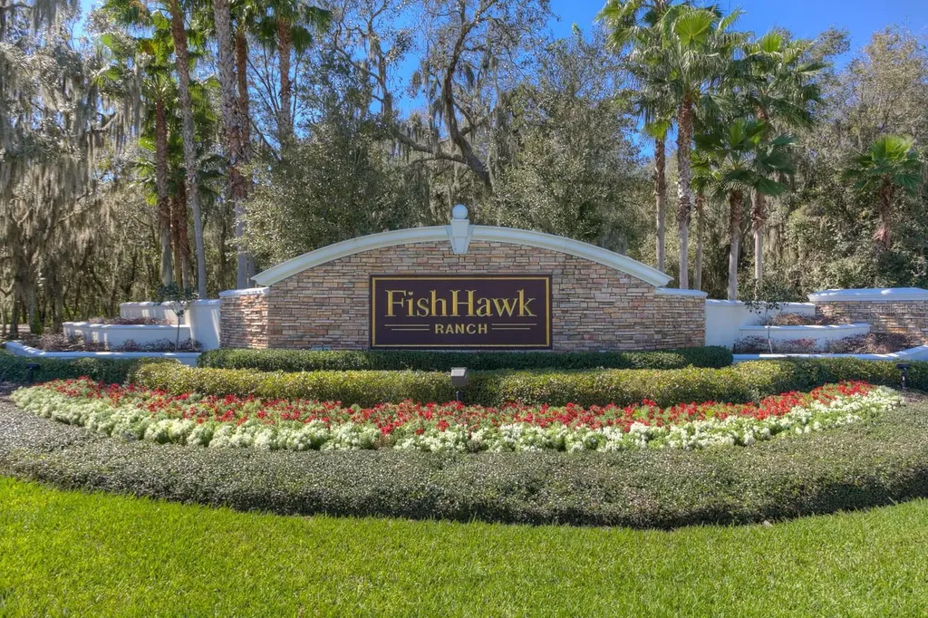 16431 Kingletridge Avenue Lithia FL 33547