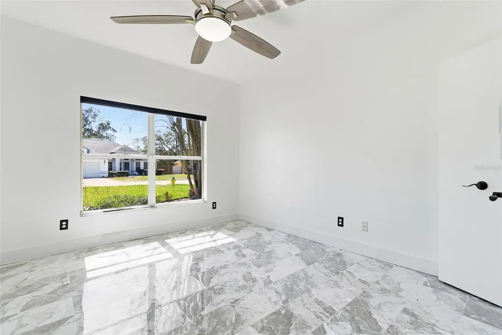 905 Clearcreek Drive Tampa FL 33613