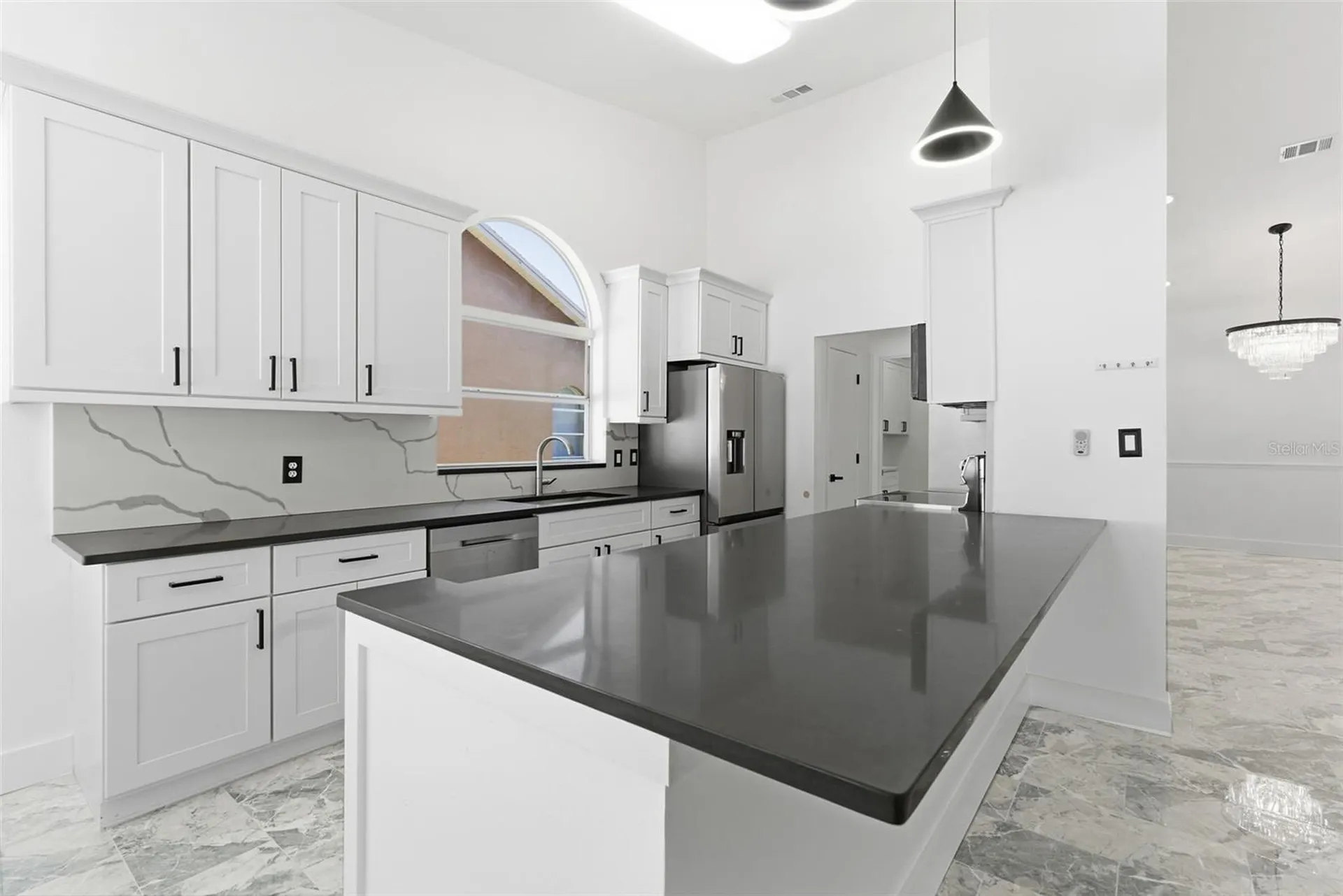 905 Clearcreek Drive Tampa FL 33613