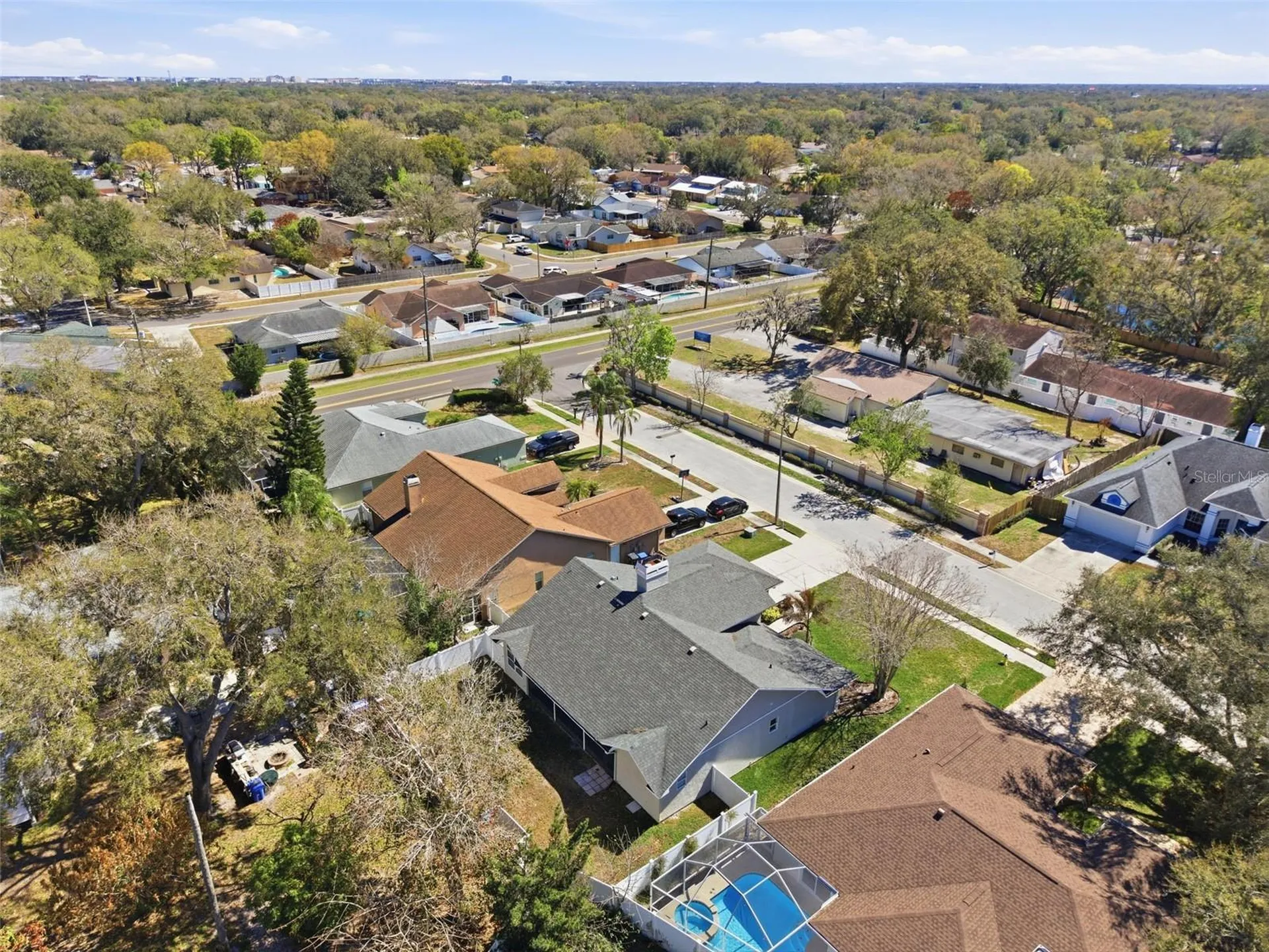 905 Clearcreek Drive Tampa FL 33613