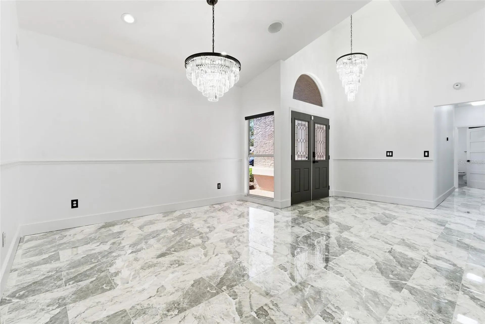 905 Clearcreek Drive Tampa FL 33613