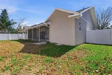 905 Clearcreek Drive Tampa FL 33613