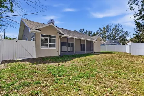 905 Clearcreek Drive Tampa FL 33613