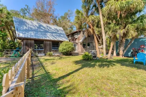 681 Olive Street Englewood FL 34223