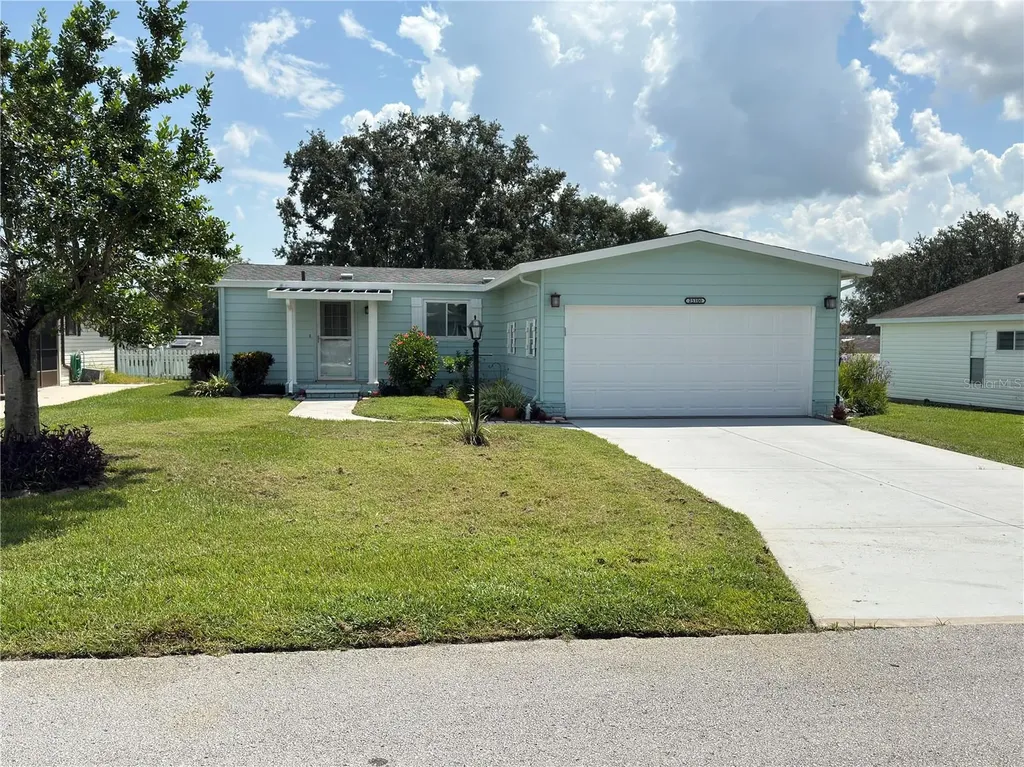 25100 Pine Hill Leesburg FL 34748