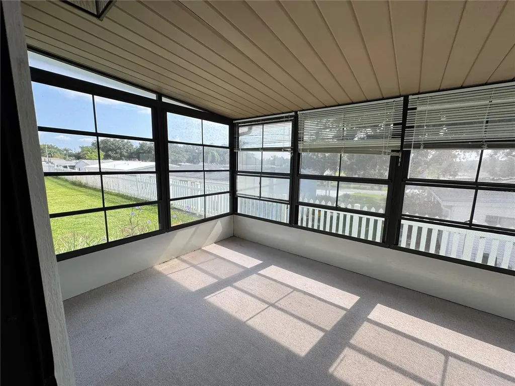 25100 Pine Hill Leesburg FL 34748