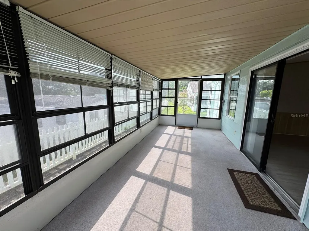 25100 Pine Hill Leesburg FL 34748