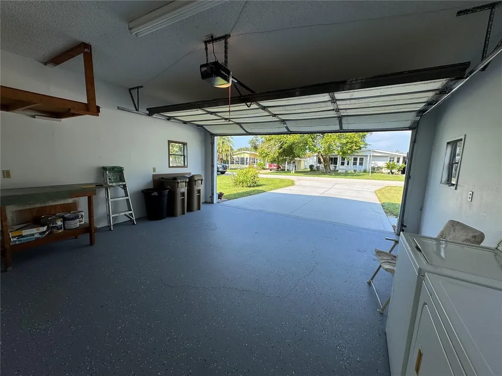 25100 Pine Hill Leesburg FL 34748