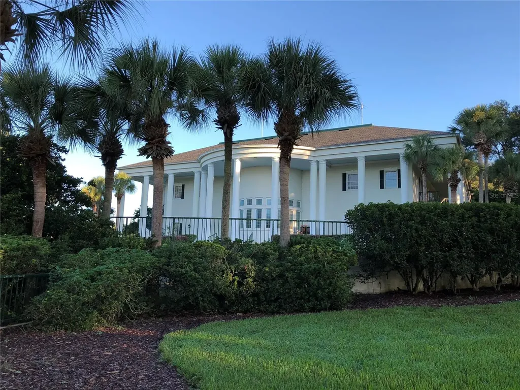 25100 Pine Hill Leesburg FL 34748
