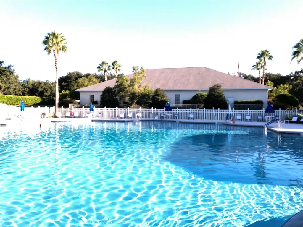 25100 Pine Hill Leesburg FL 34748