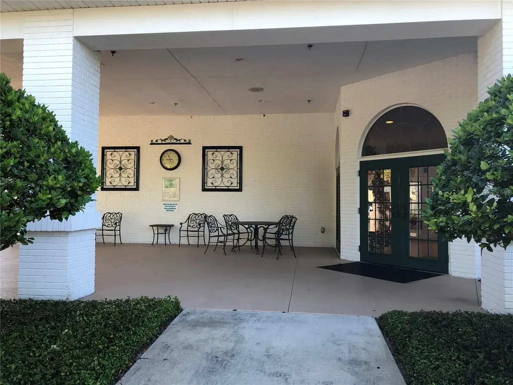 25100 Pine Hill Leesburg FL 34748
