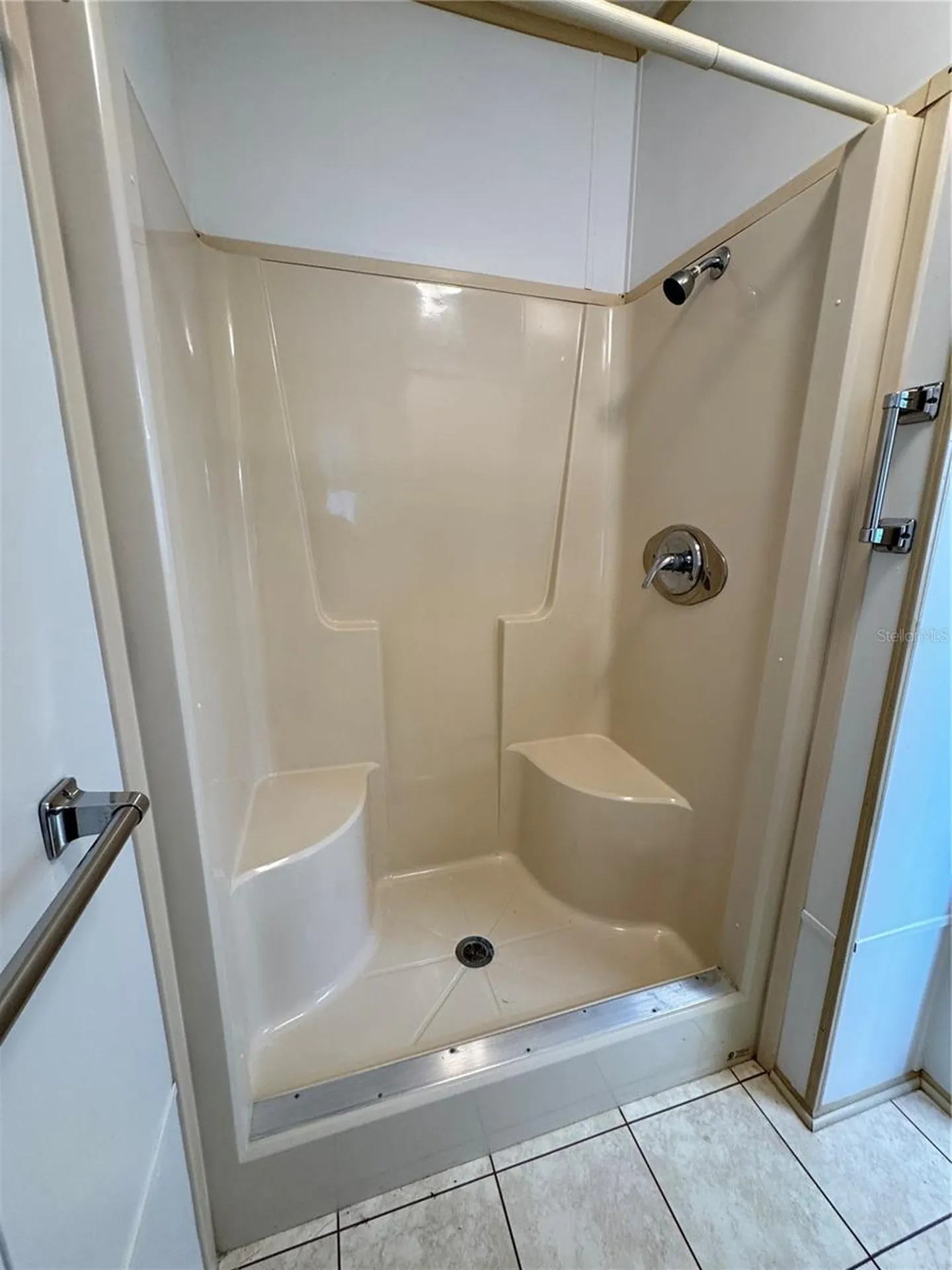 25100 Pine Hill Leesburg FL 34748