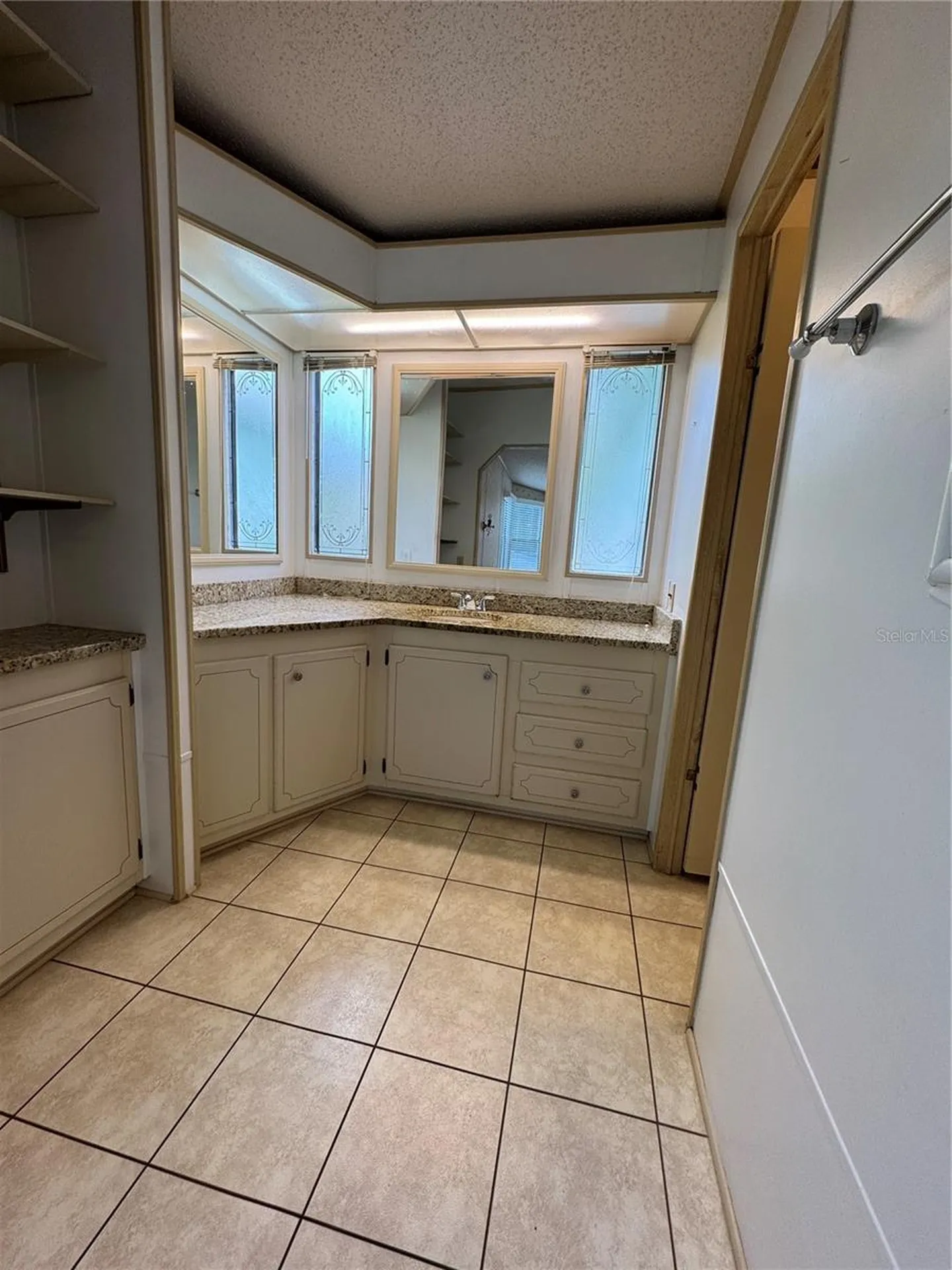 25100 Pine Hill Leesburg FL 34748