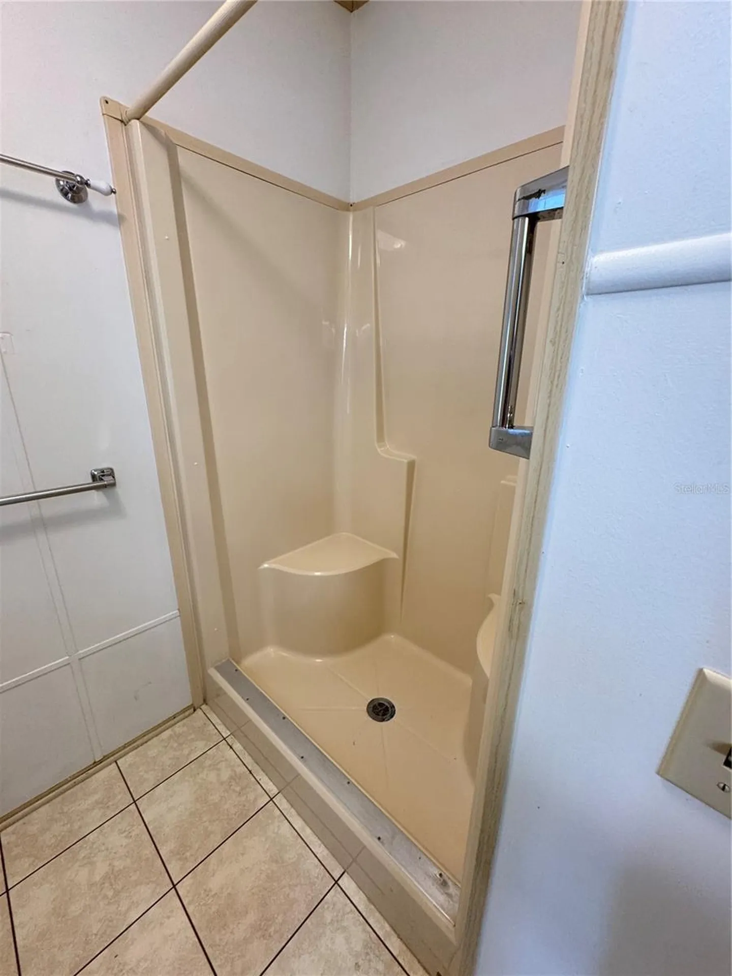 25100 Pine Hill Leesburg FL 34748