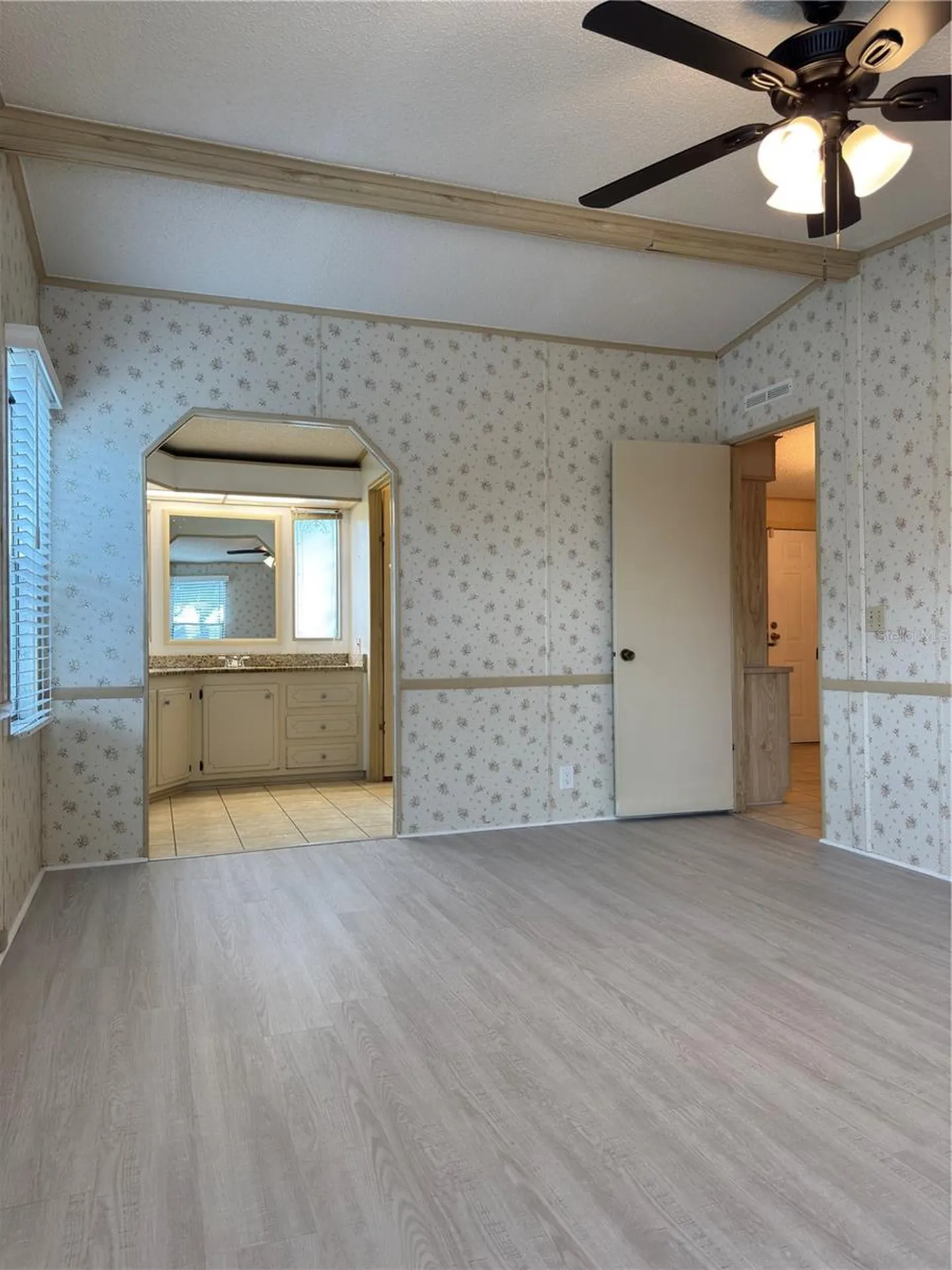 25100 Pine Hill Leesburg FL 34748
