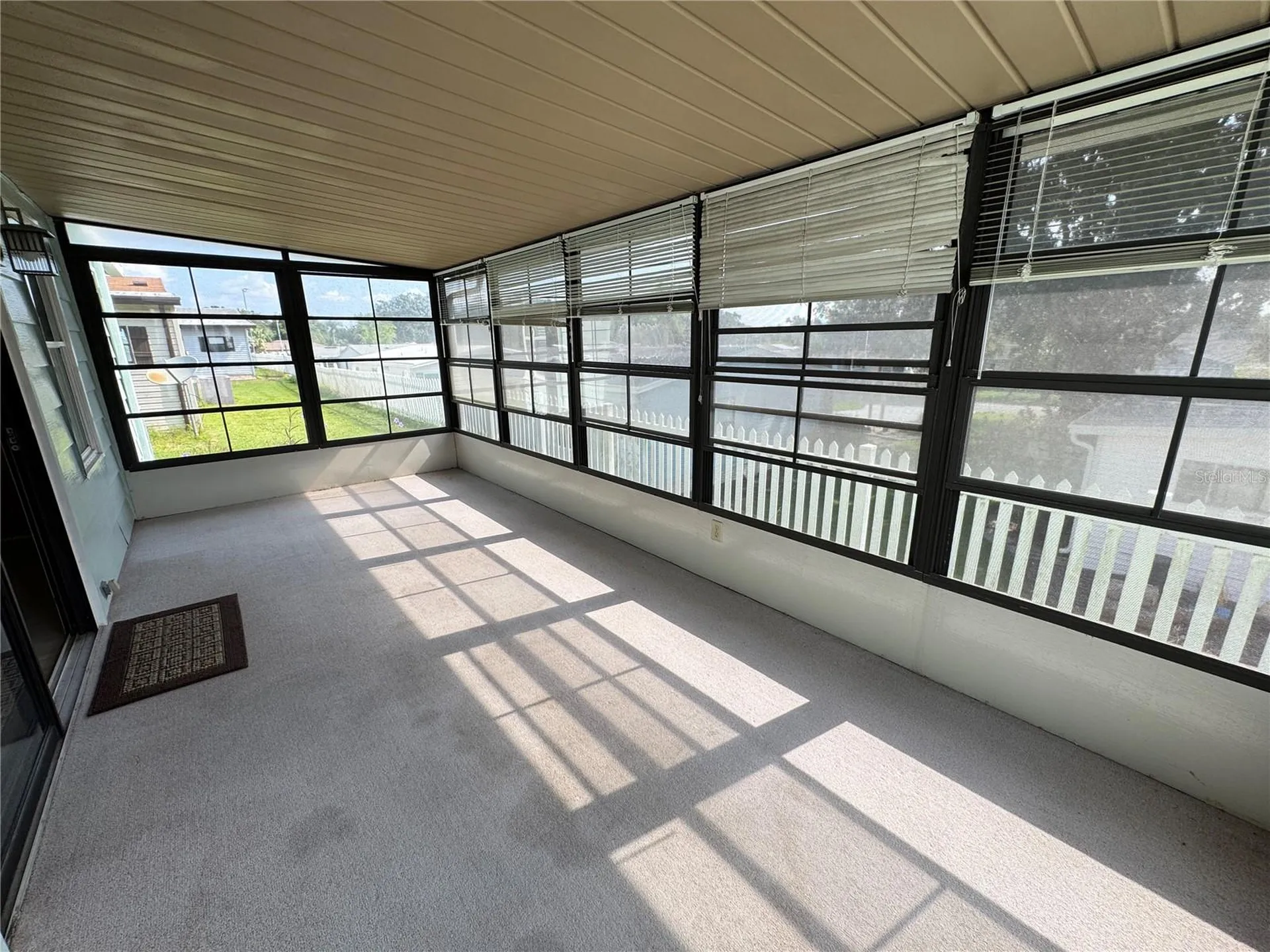 25100 Pine Hill Leesburg FL 34748