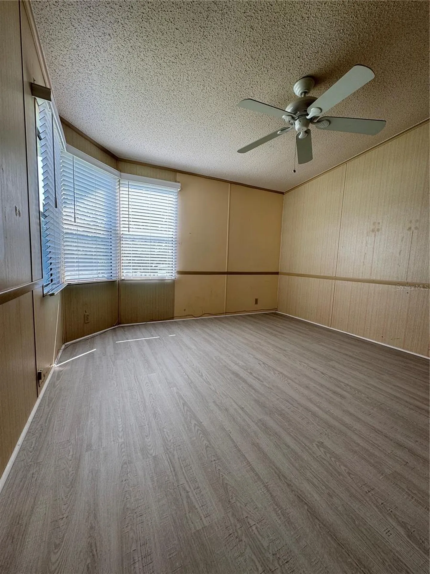 25100 Pine Hill Leesburg FL 34748