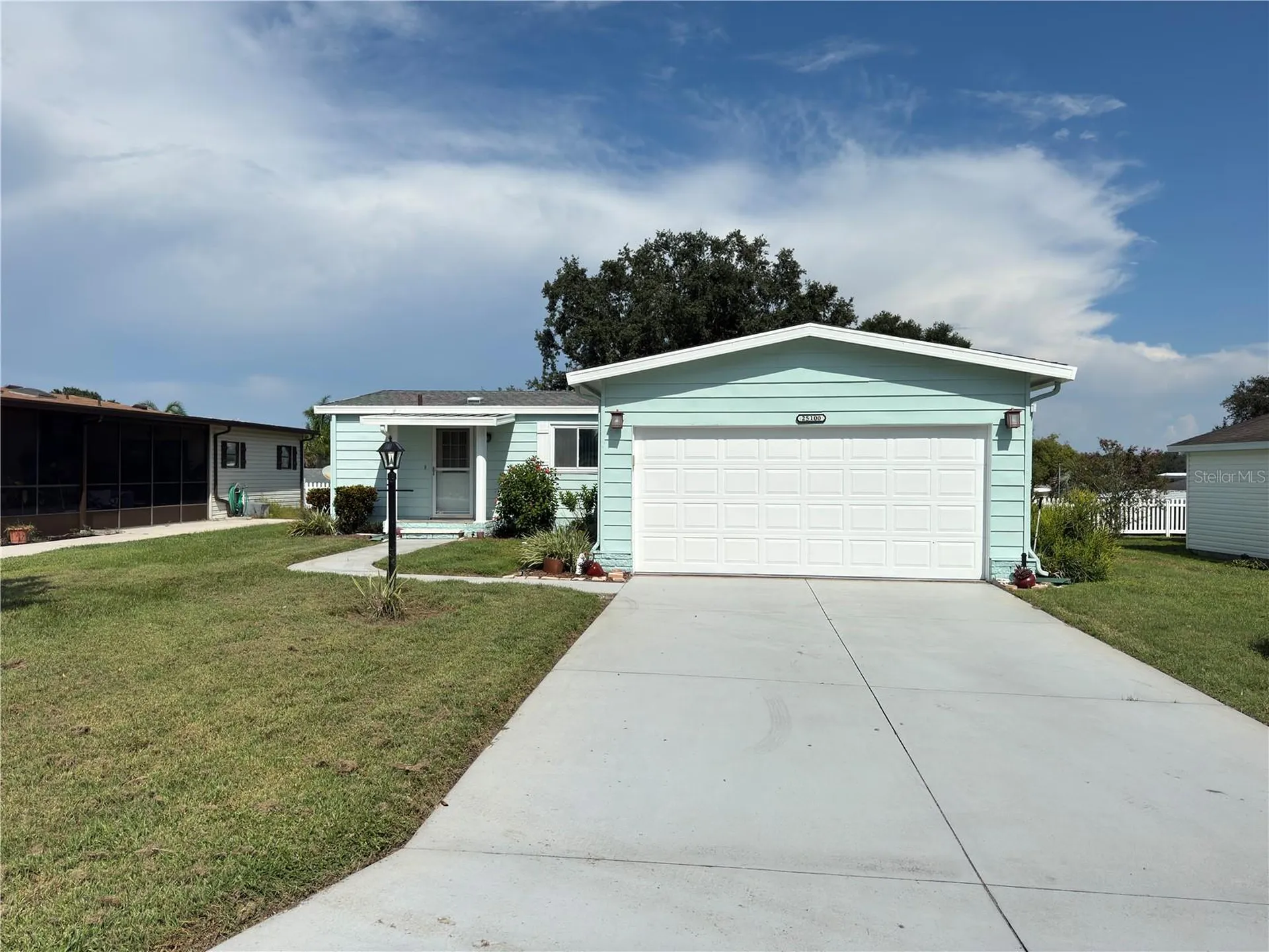 25100 Pine Hill Leesburg FL 34748