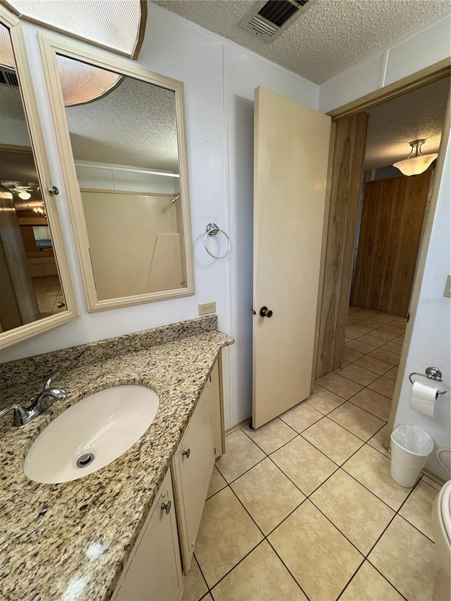 25100 Pine Hill Leesburg FL 34748
